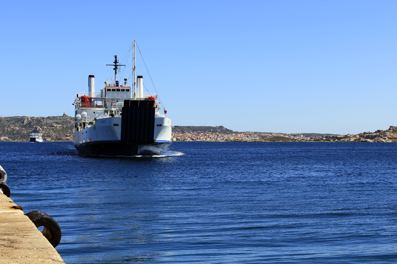 2016-05-03_104021 sardinien-2016.jpg - Palau - Fhre nach Maddalena